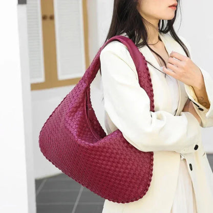 Woven Hobo Bag - Graces zeitloser Stil