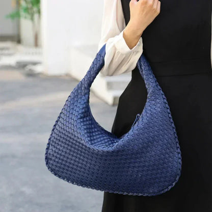 Woven Hobo Bag - Graces zeitloser Stil